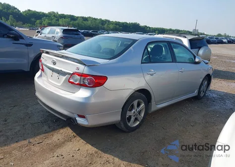 2013 Toyota Corolla S из США, поврежденный, VIN 2T1BU4EE6DC992455